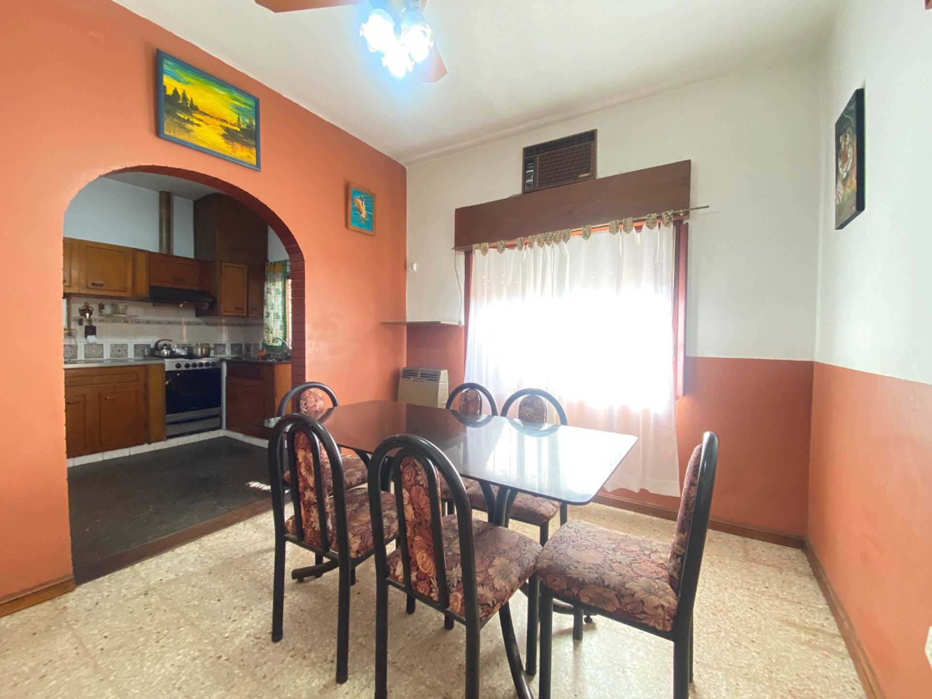 VENTA CASA 4 AMBIENTES C/ QUINCHO LIBERTAD MERLO - 4
