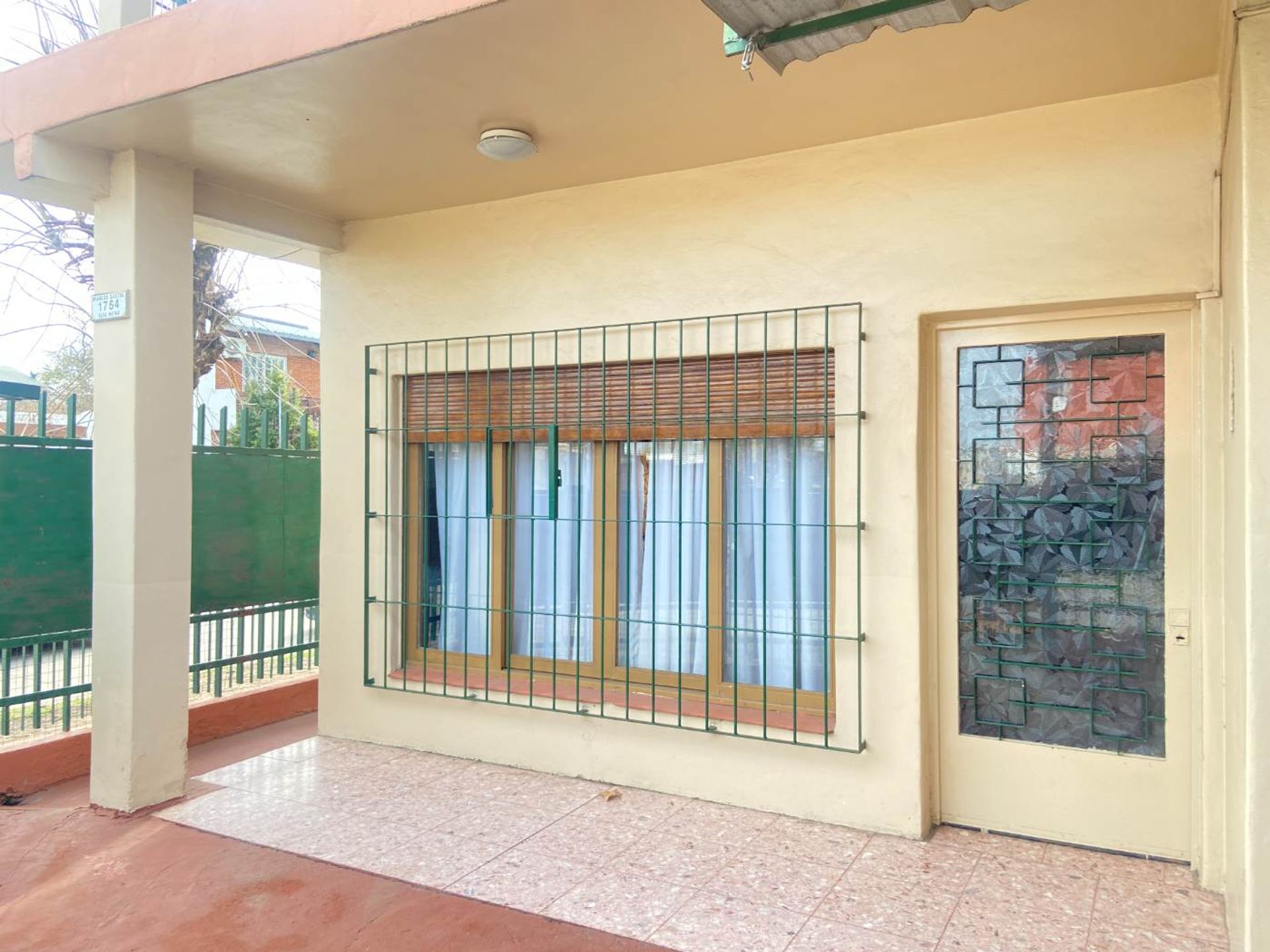 Casa en Marcos Sastre 1700