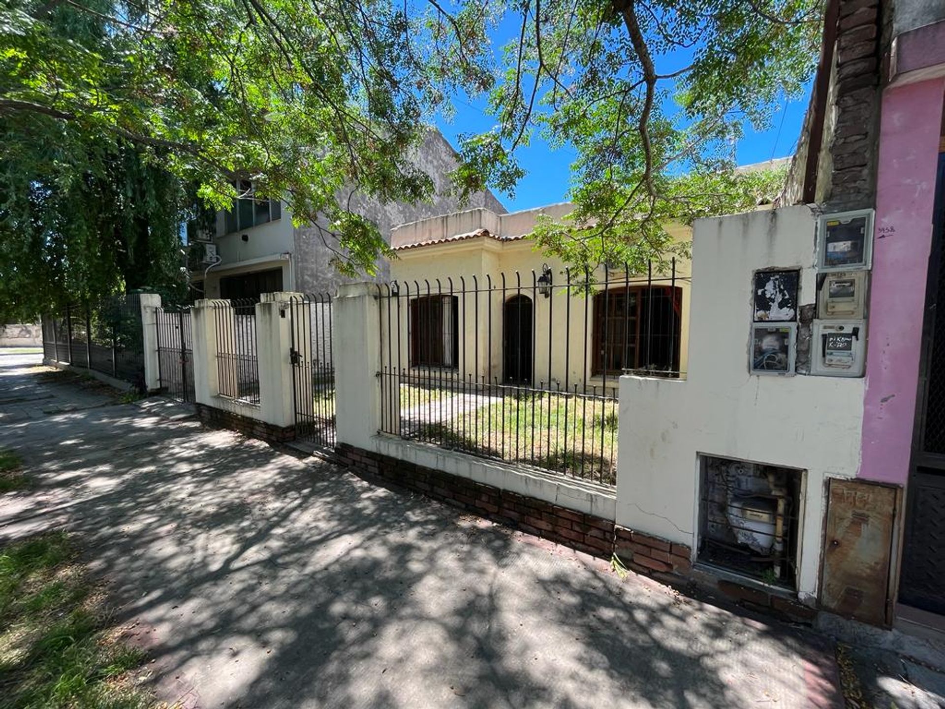 CASA 5 AMBIENTES JARDIN VENTA REMEDIOS DE ESCALADA - 3