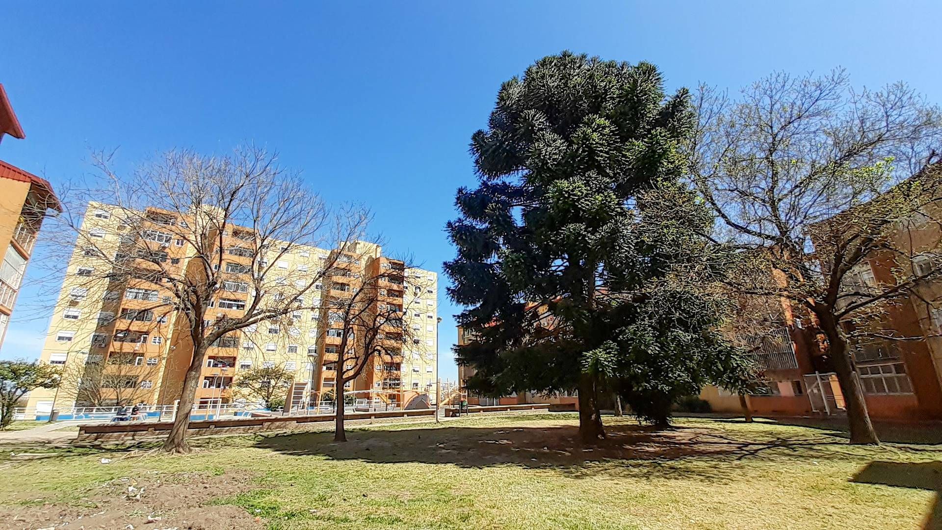 Departamento 4 amb. en venta . Flores. Con balcón — foto 8