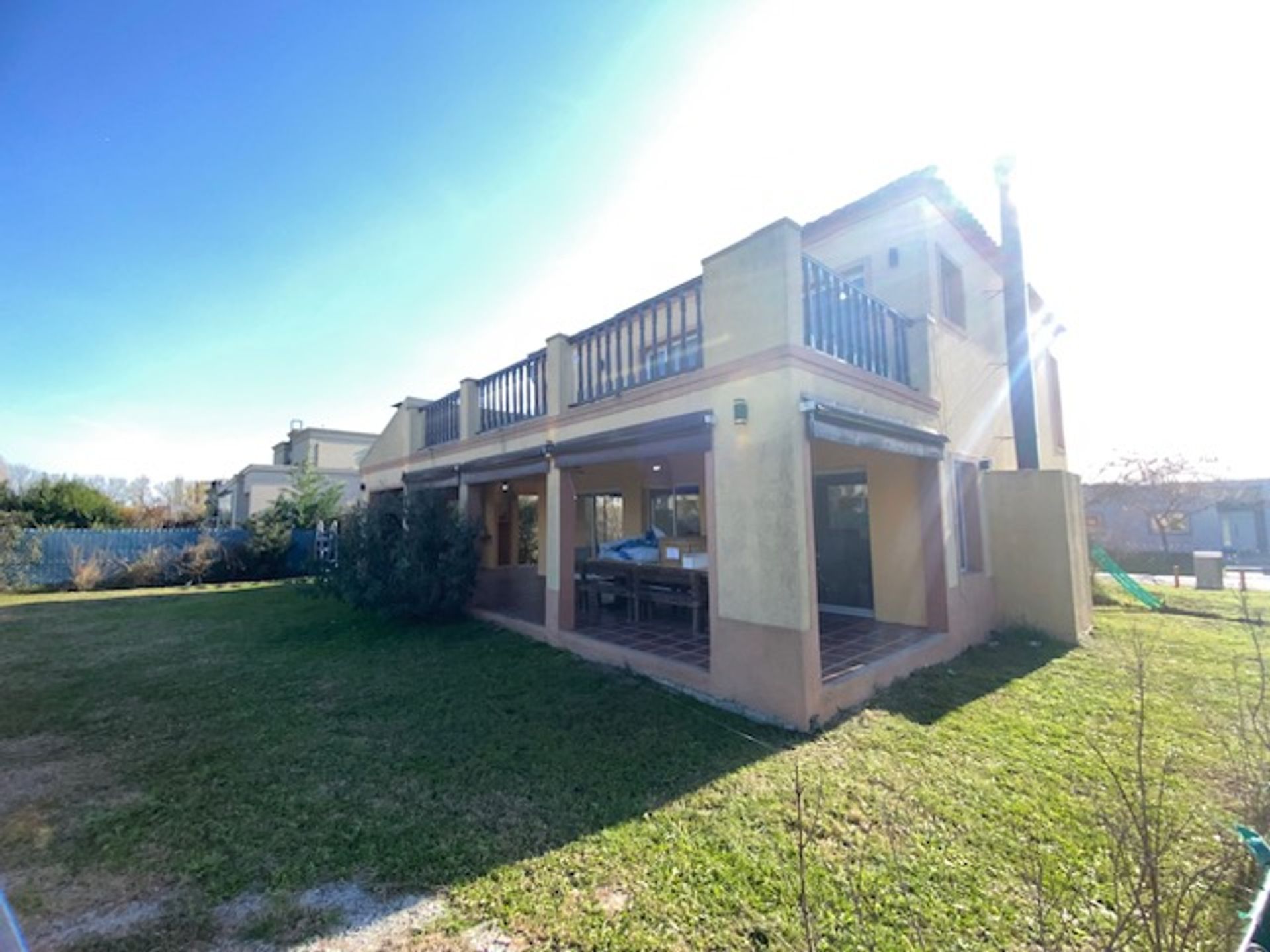VENTA CASA EN PILAR DEL ESTE - 4