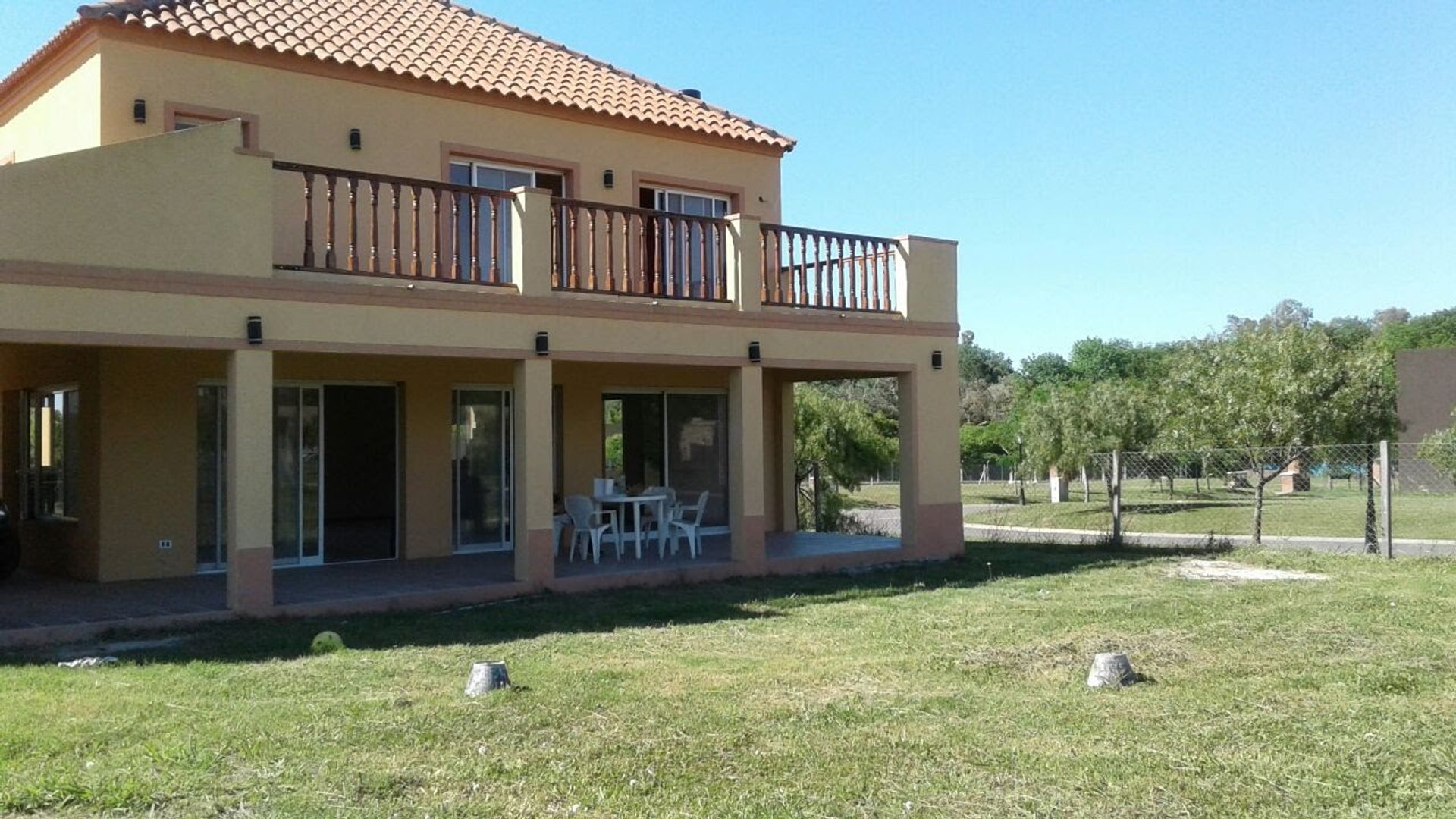 VENTA CASA EN PILAR DEL ESTE - 3