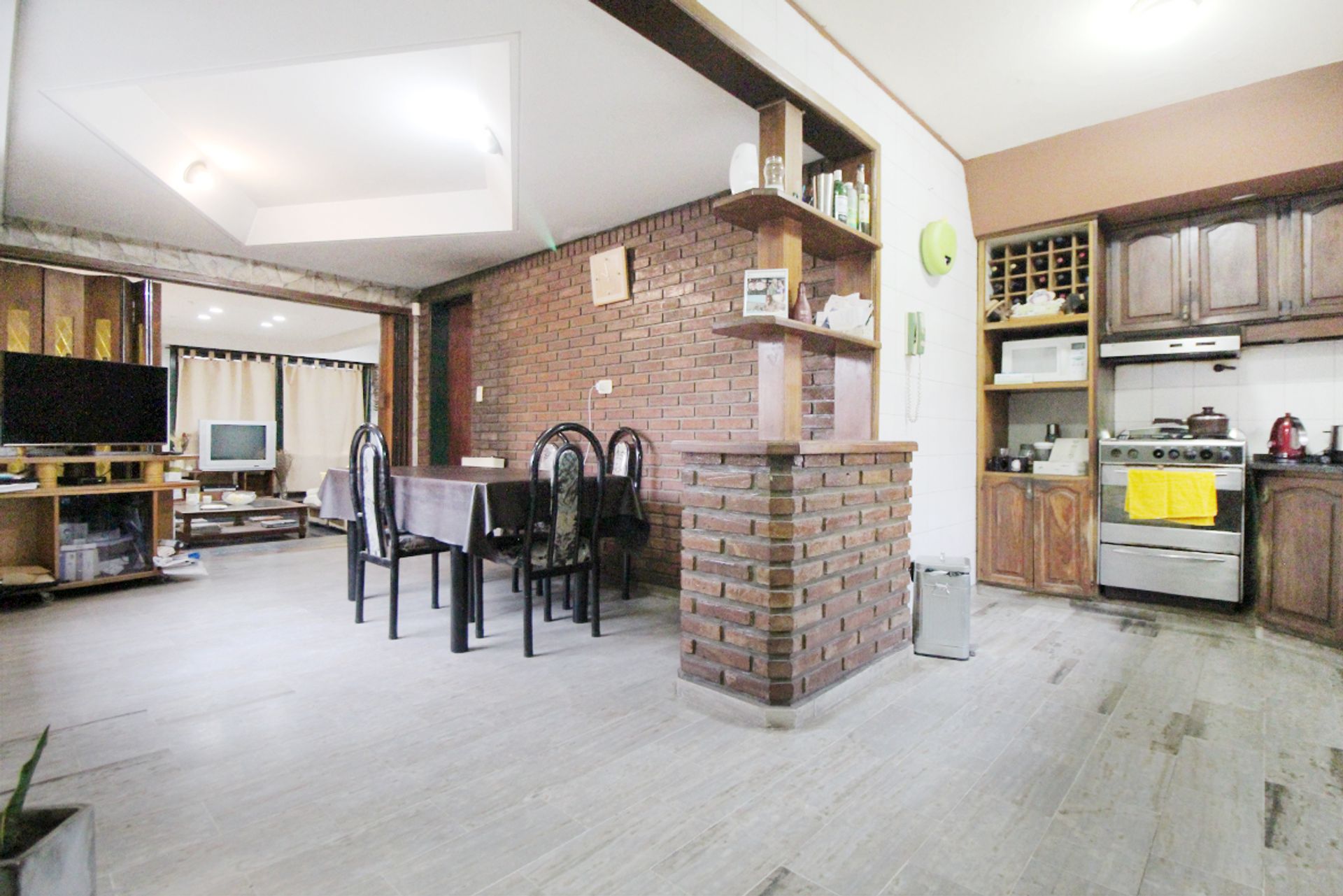 Venta casa 4 Ambientes Parque Pileta Moron Permuta - 14