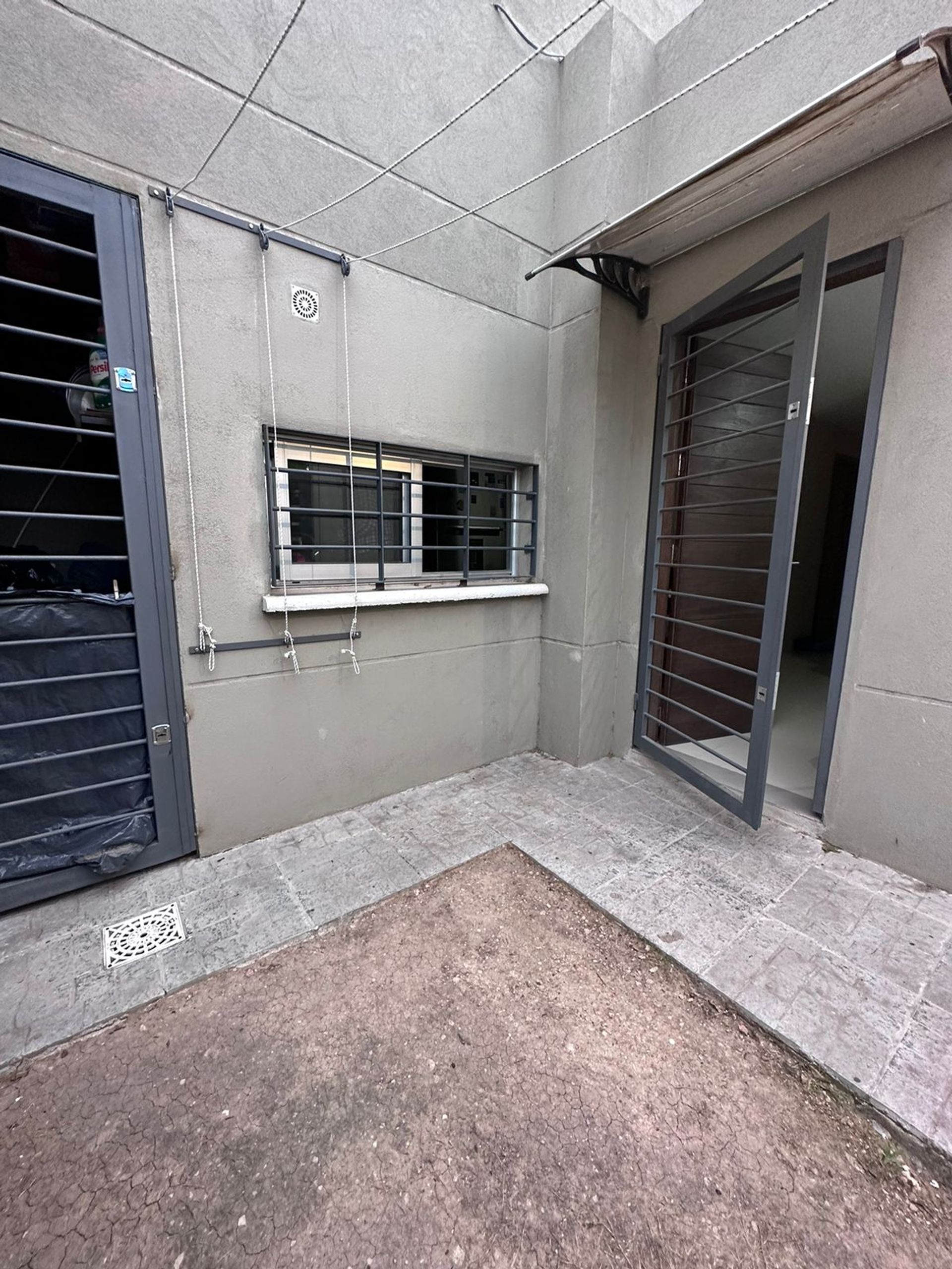 VENTA CASA PH 2 DORM PATIO RENTADO BRAZO ORIENTAL - 4