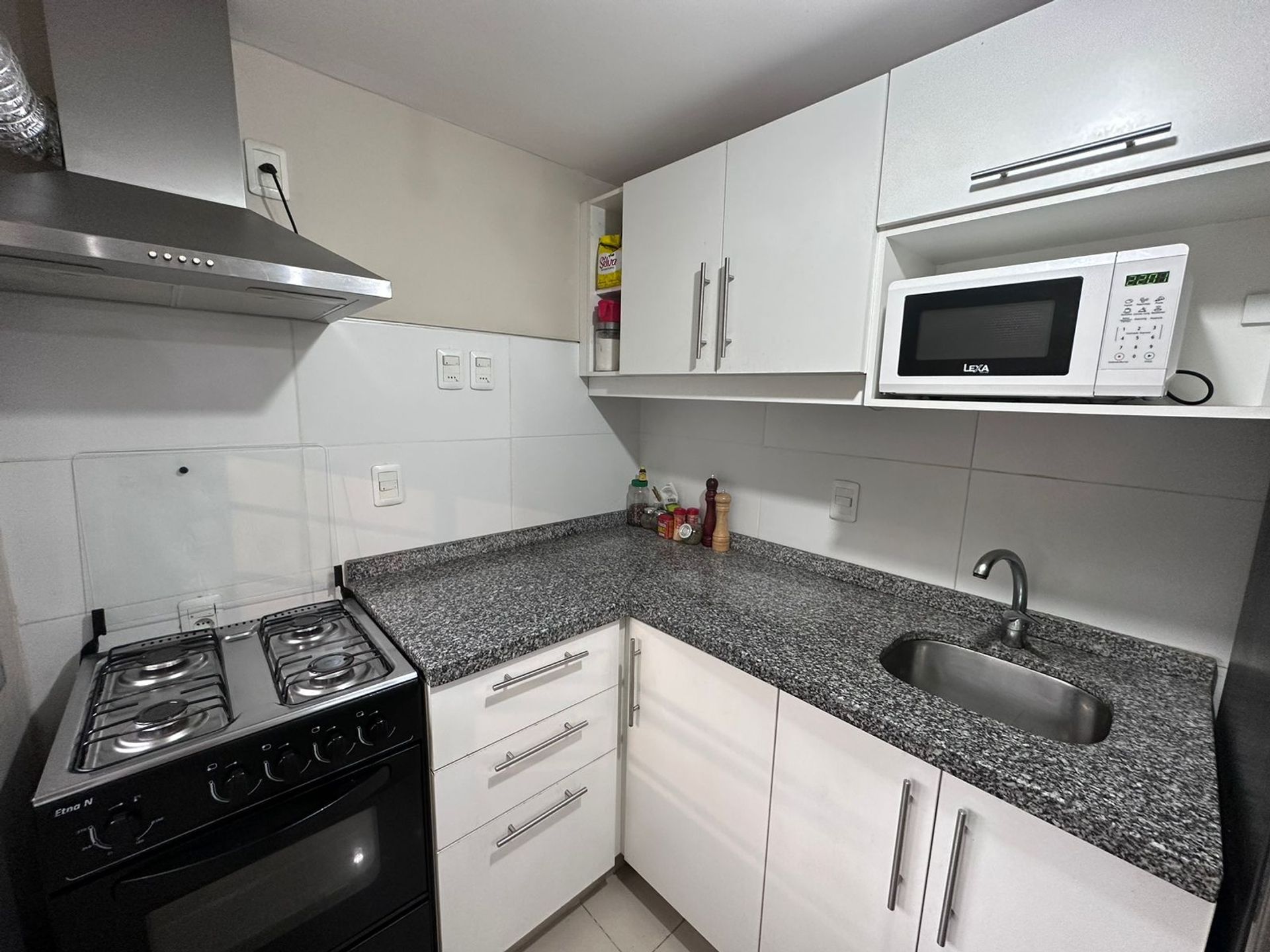 VENTA CASA PH 2 DORM PATIO RENTADO BRAZO ORIENTAL - 9
