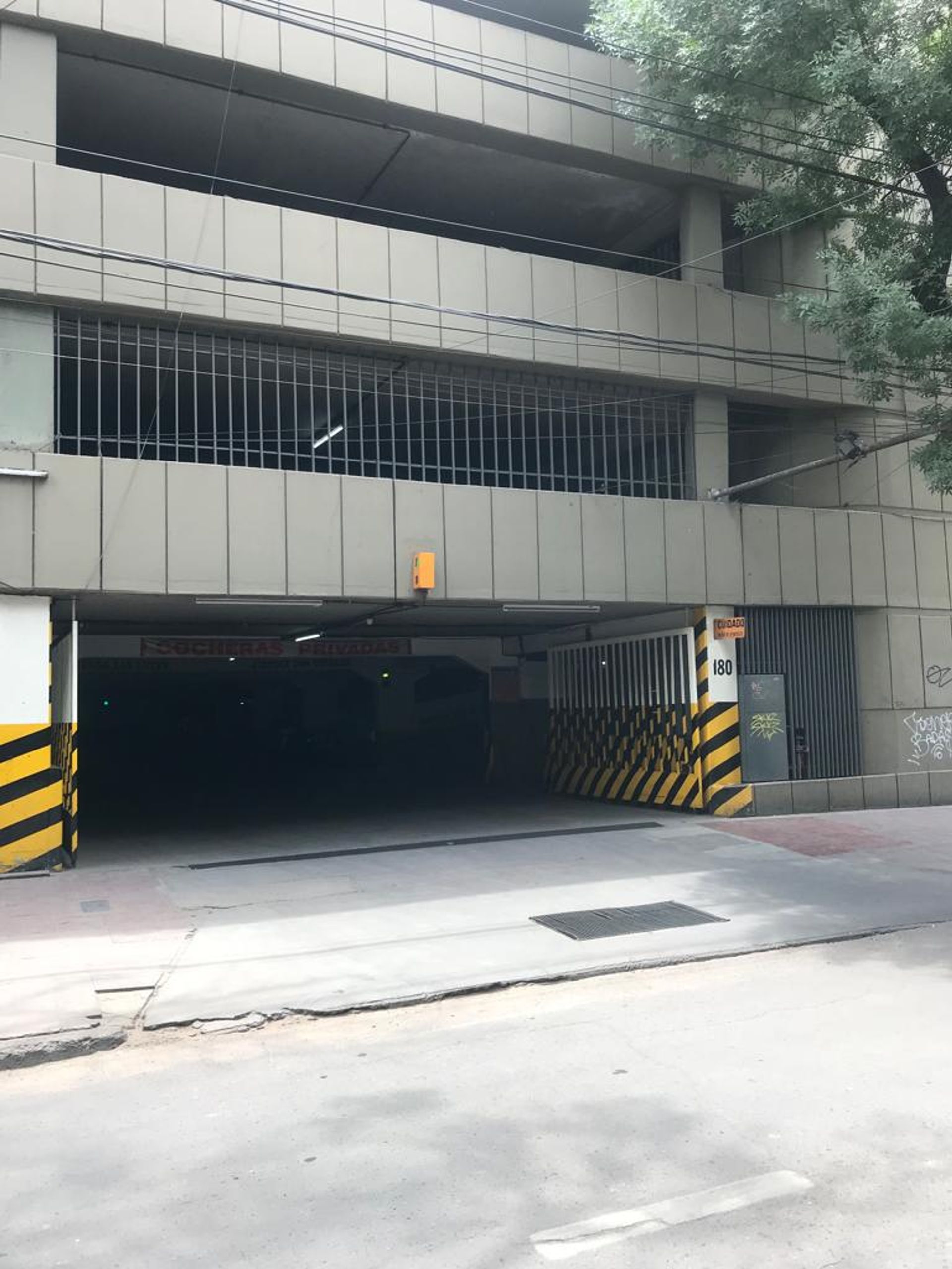 Cochera en Venta en Capital, Mendoza