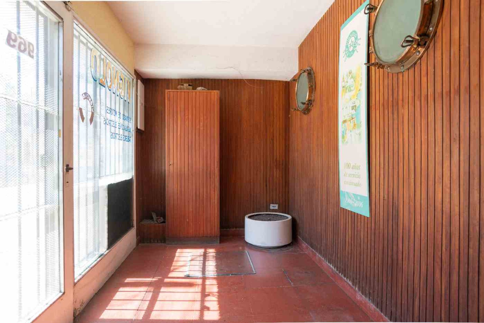 VENTA PLANTA INDUSTRIAL CON OFICINAS EN LA BOCA - 9
