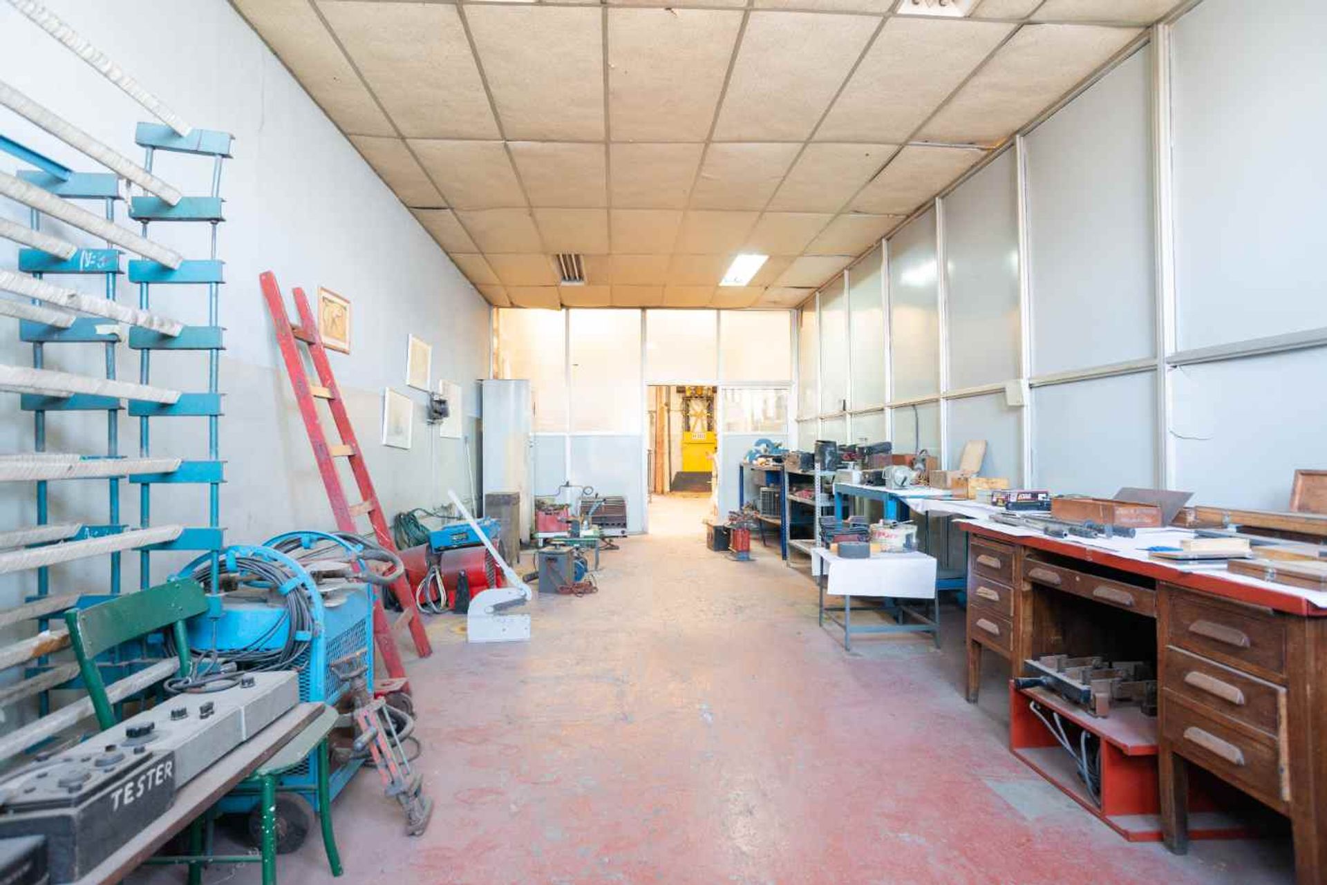 VENTA PLANTA INDUSTRIAL CON OFICINAS EN LA BOCA - 3