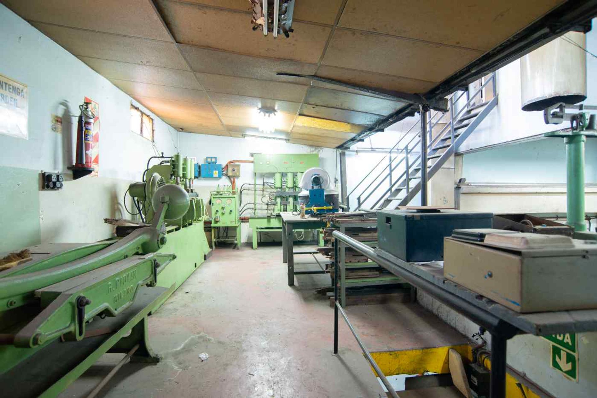 VENTA PLANTA INDUSTRIAL CON OFICINAS EN LA BOCA - 7