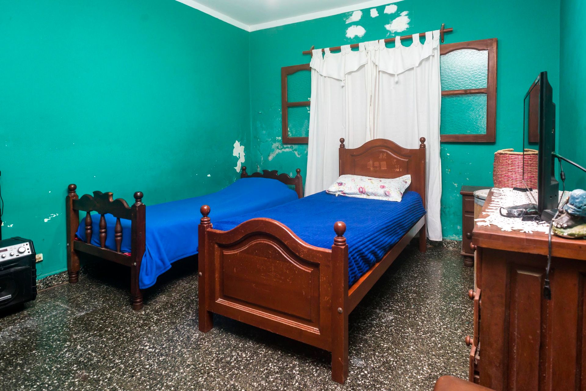 CASA 5 DORMITORIOS VENTA TRES CERRITOS CON PILETA — foto 9