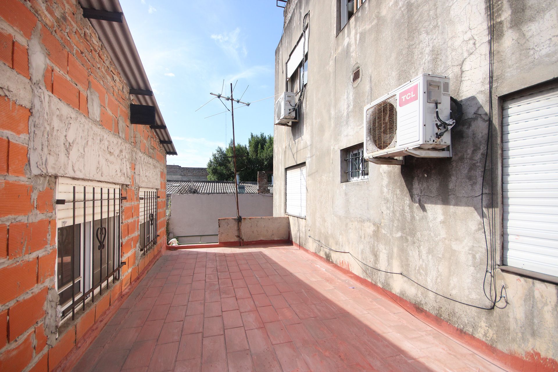 VENTA PH 4 AMBIENTES CON PATIO CIUDADELA - 18