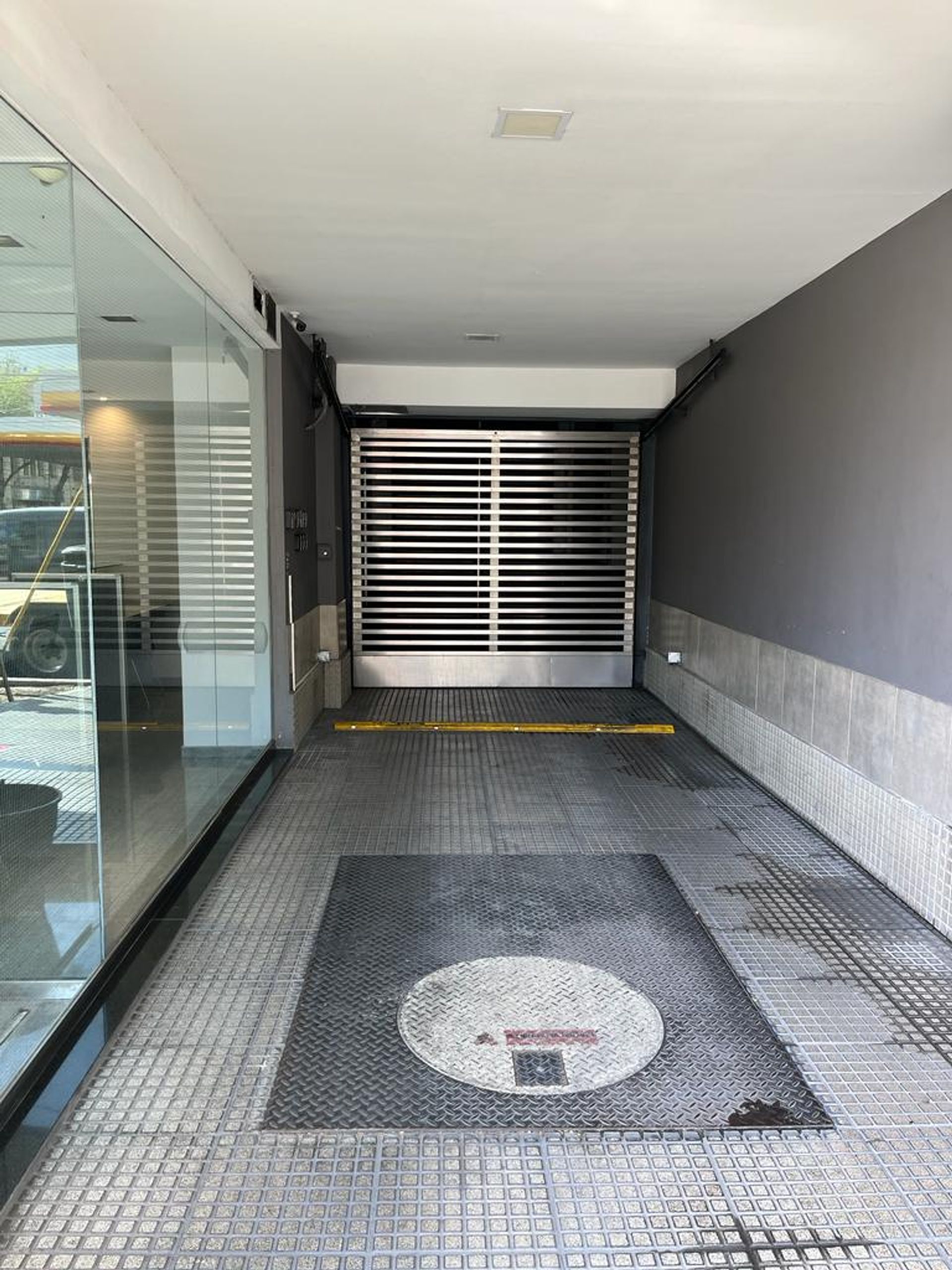 Venta Cochera Cubierta - 2