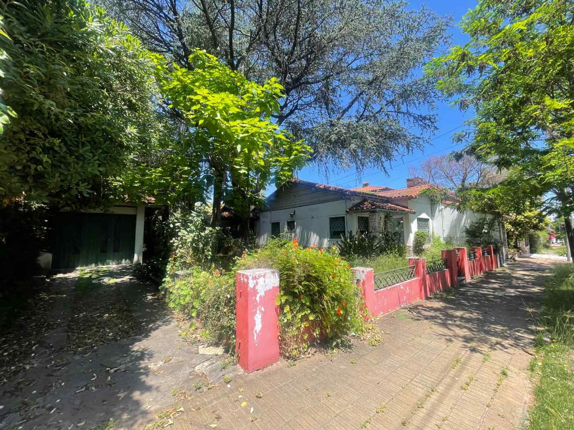 VENTA CASA SOBRE DOBLE LOTE 20x40 BERNAL CENTRO - 16