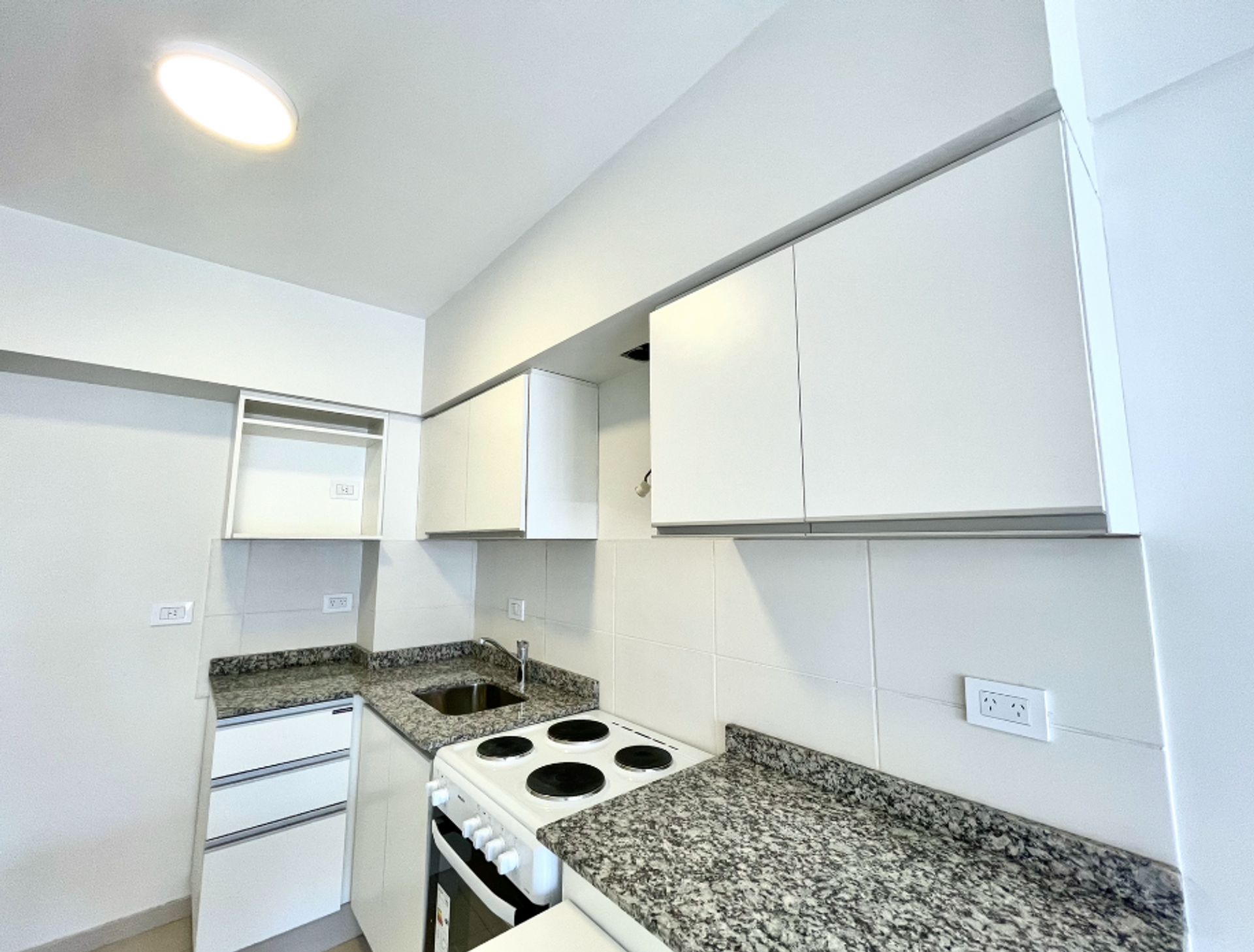 VENTA MONOAMB CON BALCON A ESTRENAR ALMAGRO - 5