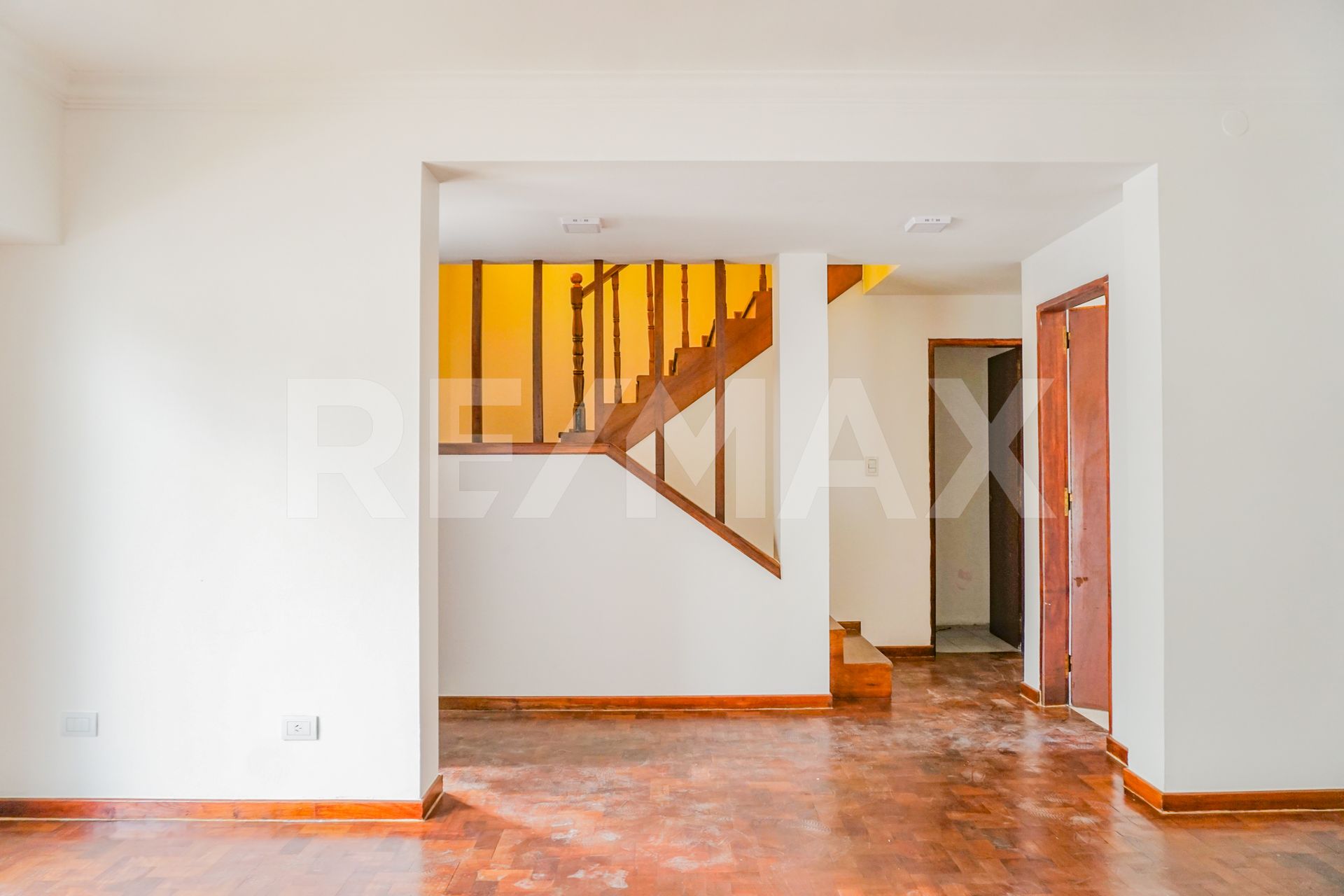VENTA CASA CON PILETA, B° SANTA GENOVEVA, NEUQUÉN — foto 11