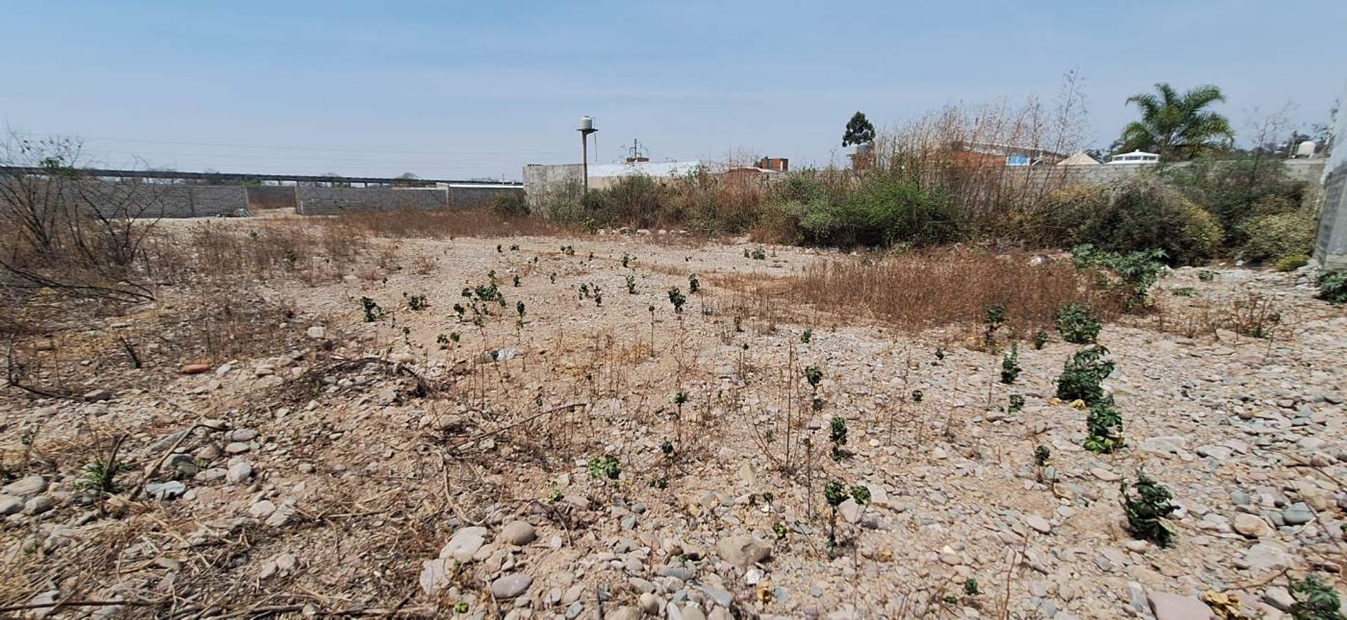 VENTA TERRENO 853MTS - LOS ALISOS - 8