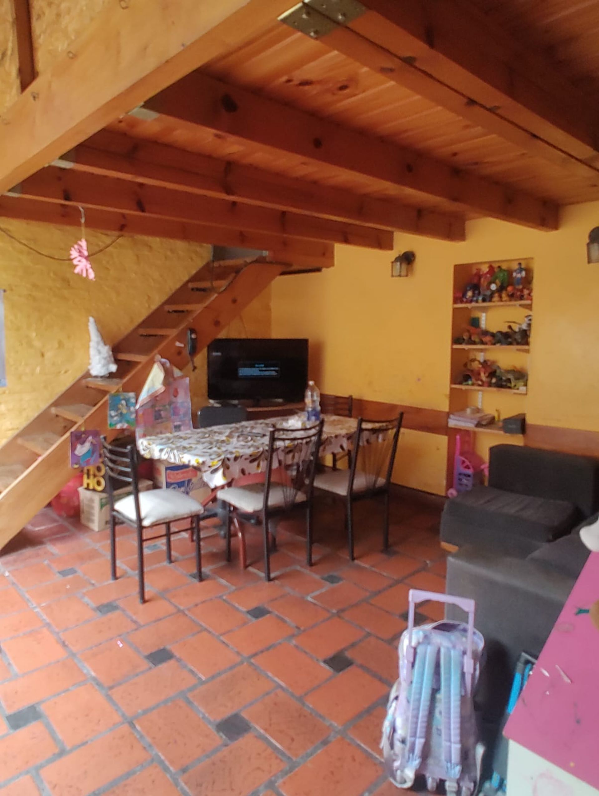 PH VENTA - 3 AMB + ESCRITORIO - LUMINOSO - FLORES - 20