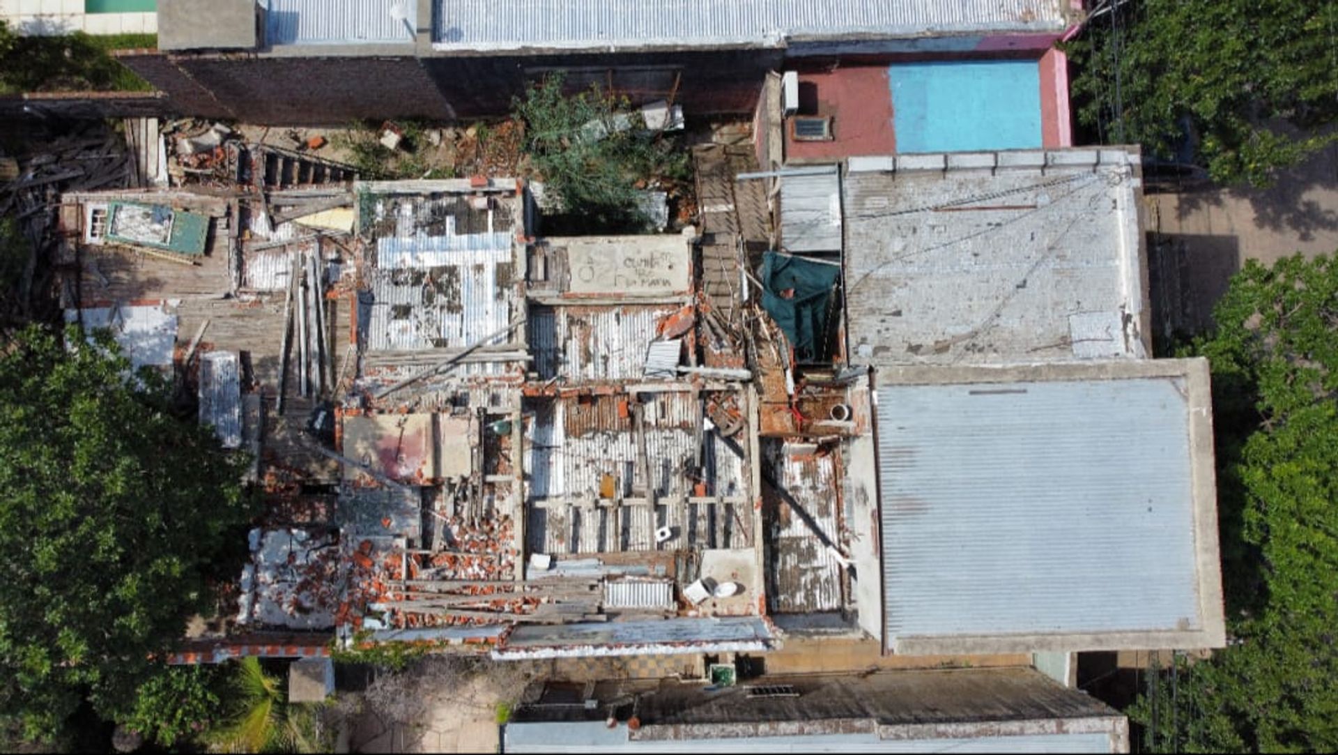 VENTA CASA a refaccionar - Zona Centro. - 4