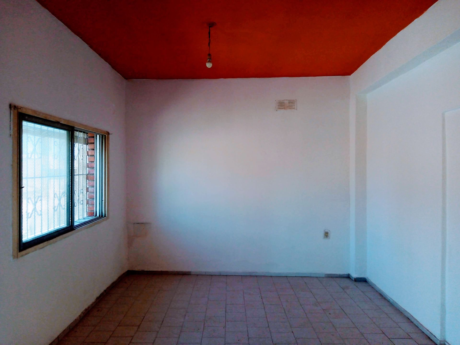 CASA CON DPTO Y MONOAMBIENTE EN VENTA - 13