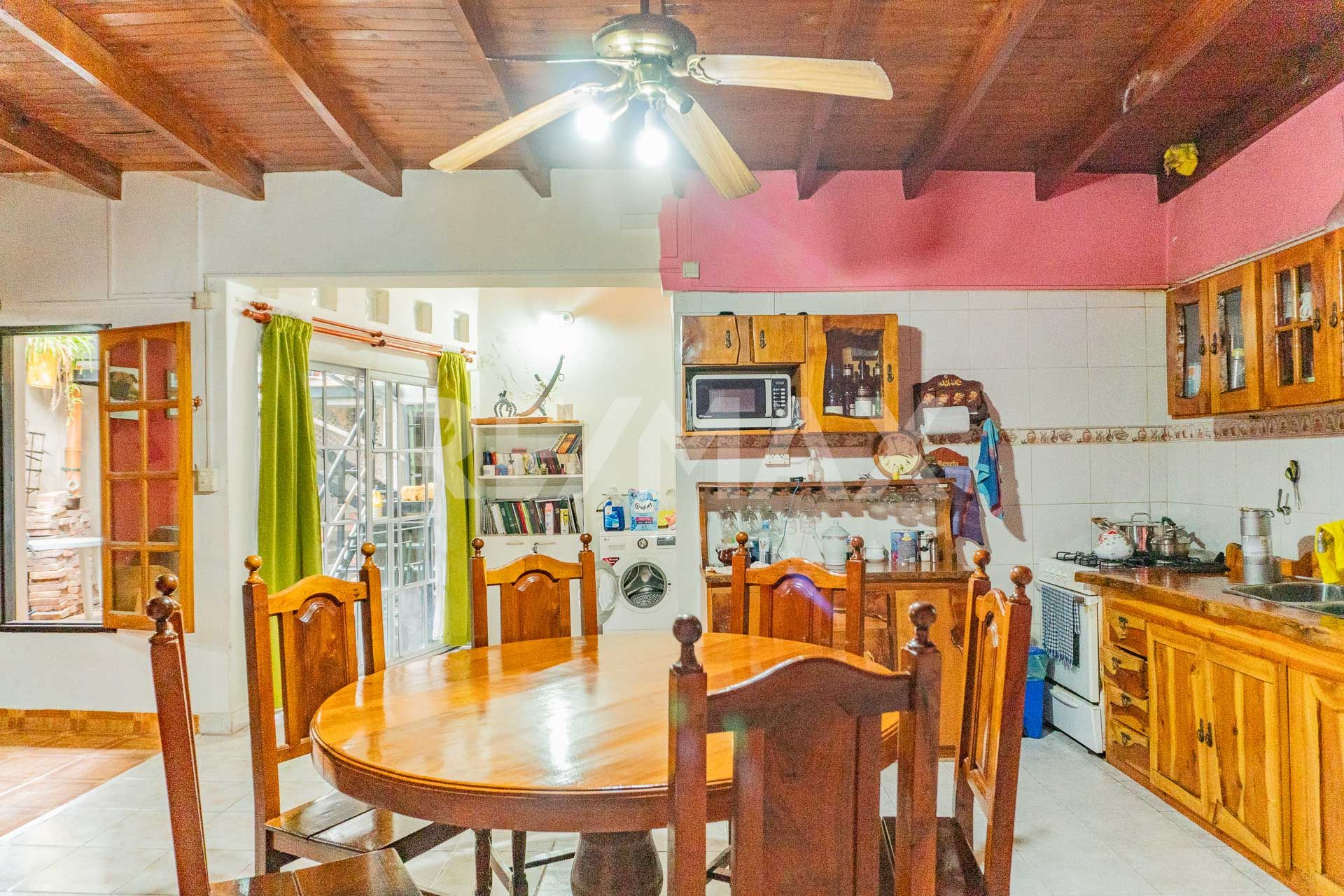 CASA CON DPTO Y MONOAMBIENTE EN VENTA - 3