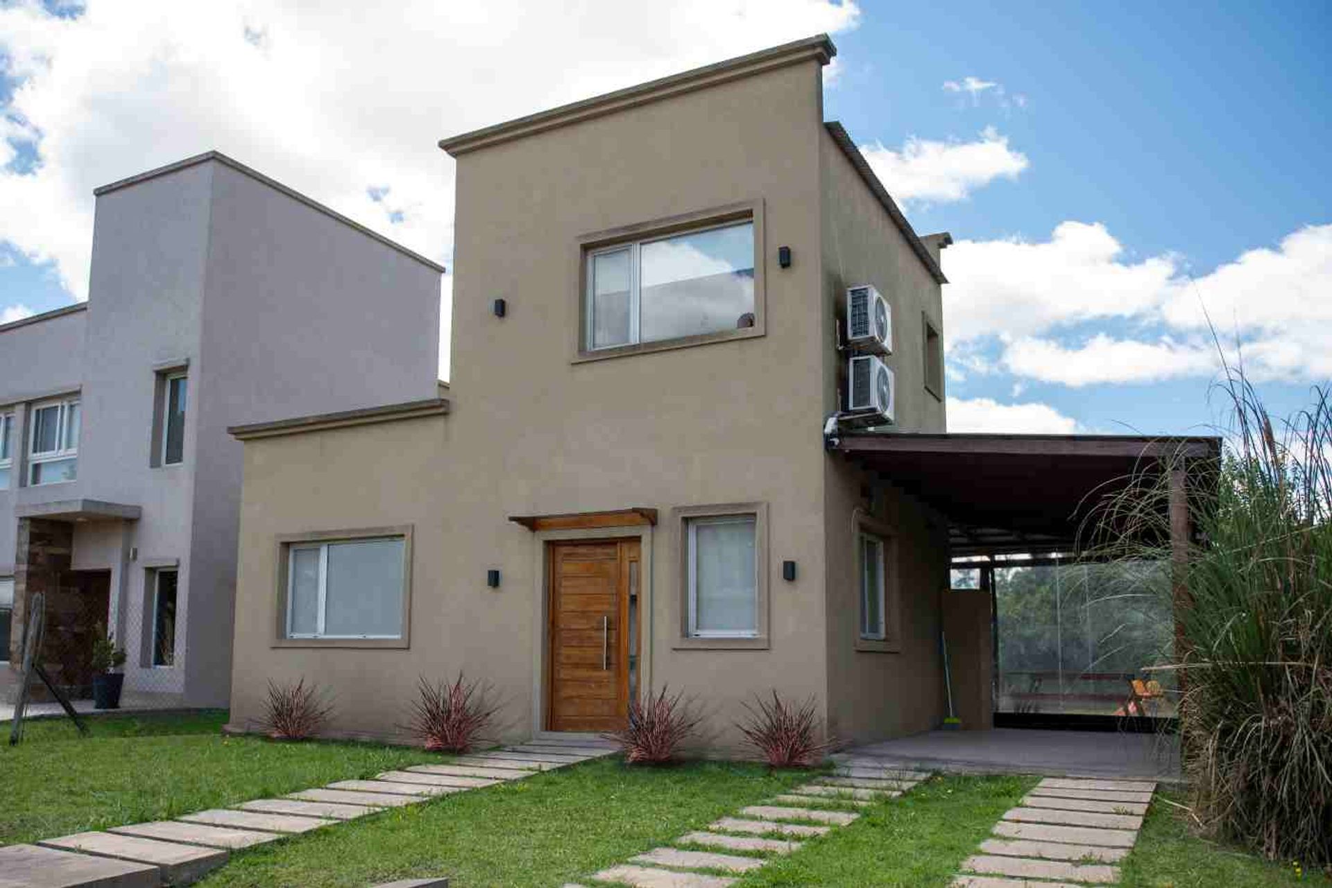 CASA 4 AMB EN LAGUNA AZUL EZEIZA APTO CREDITO - 2