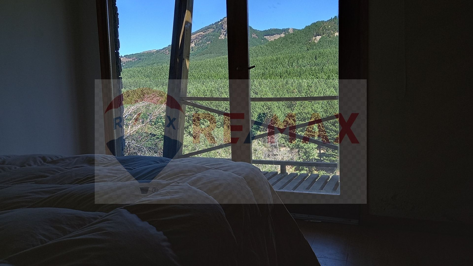 RE/MAX vende complejo cabañas frente río Meliquina - 18