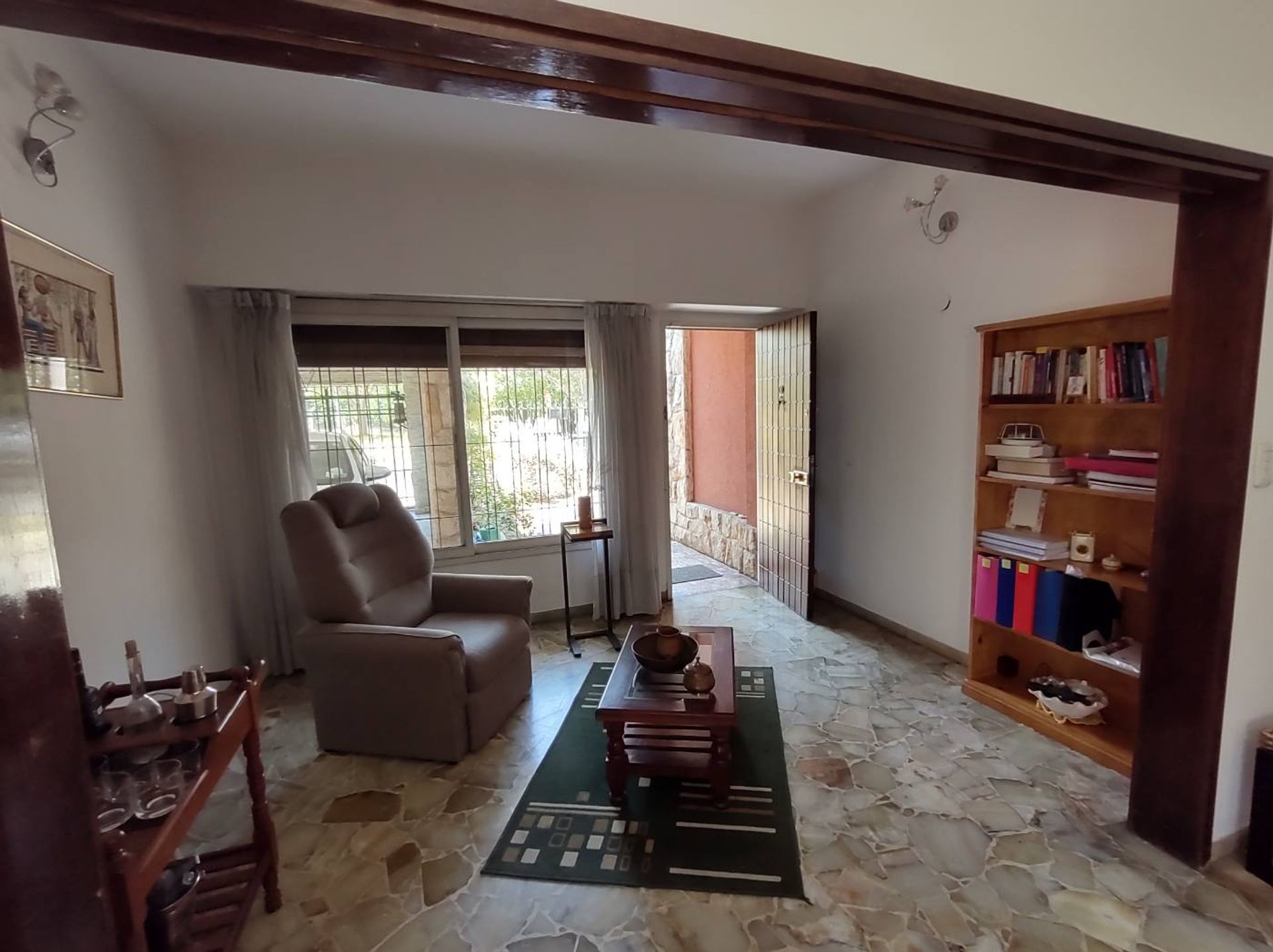 Venta Casa 5 Amb, con quincho y jard&iacute;n - Haedo - 5
