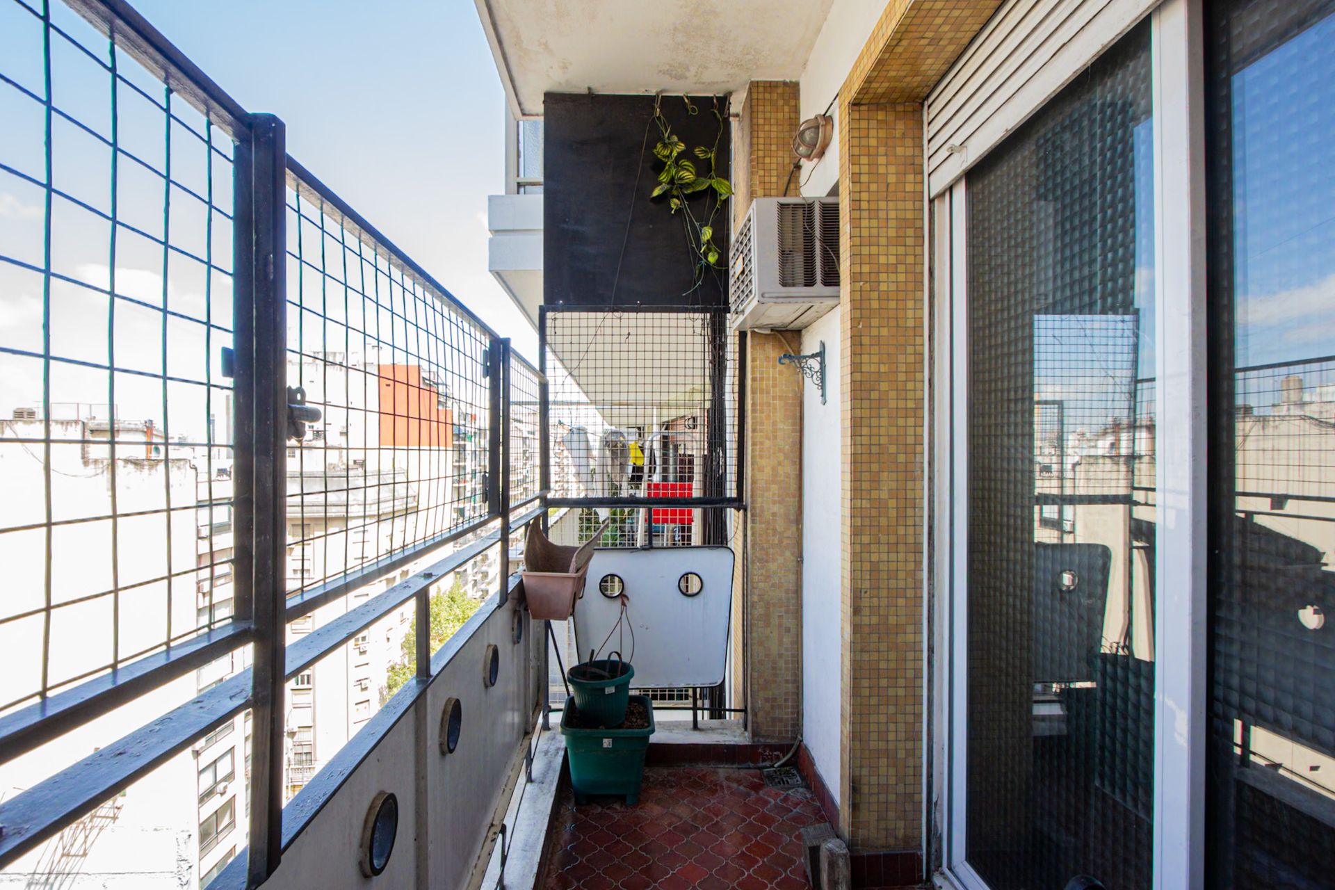 Venta depto 3 ambientes c/dependencia piso alto - 11