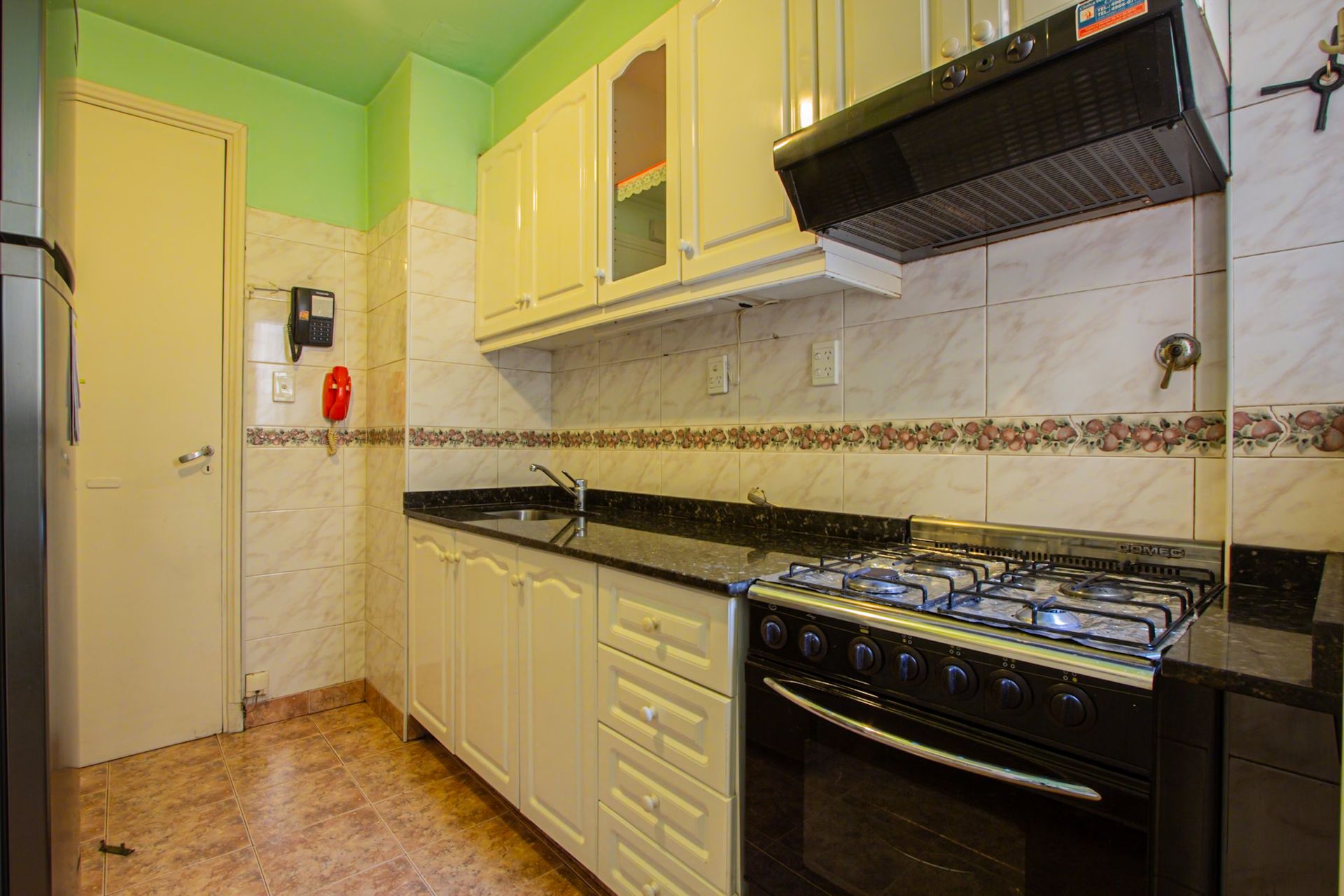 Venta depto 3 ambientes c/dependencia piso alto - 18